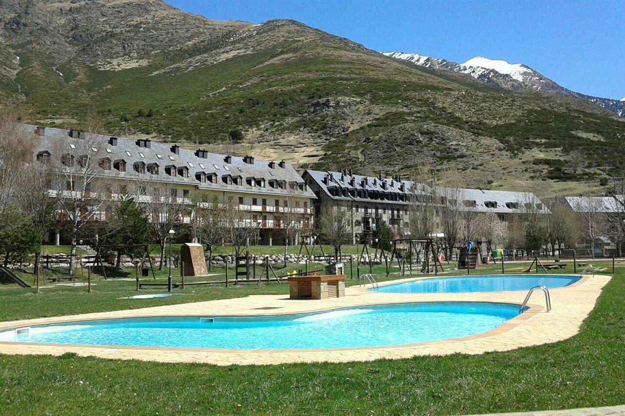 Residencial La Solana Hotel Vall De Boi Exterior photo